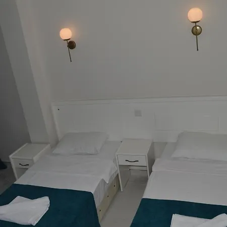 Aquila Hotel 3*